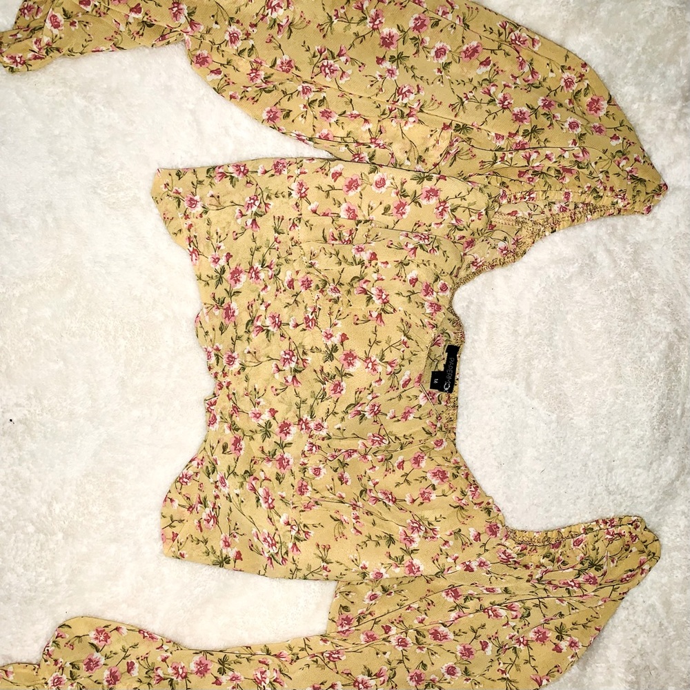 Size/M good condition long sleeve crop top